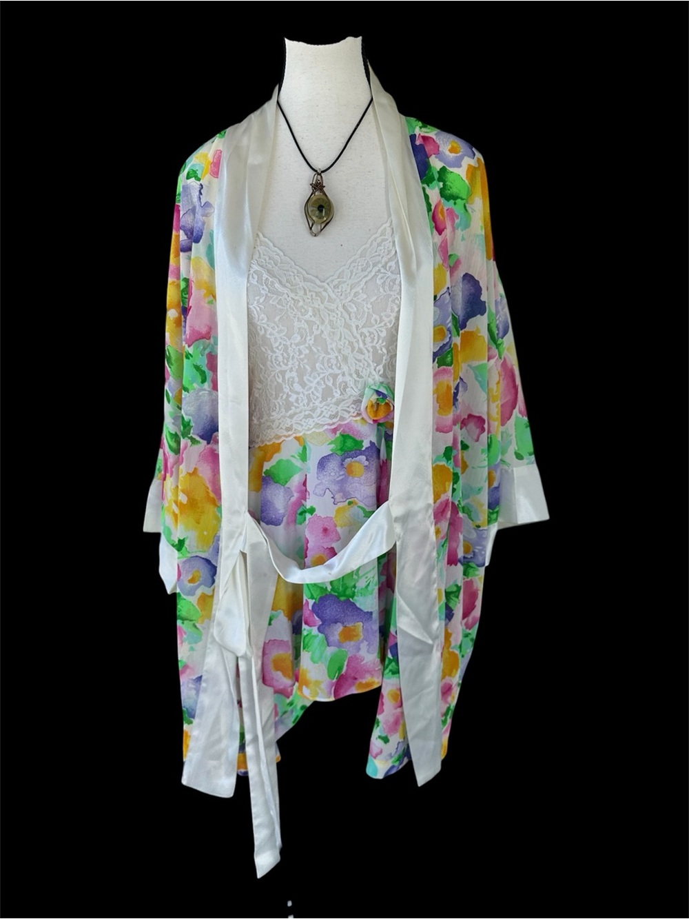Victoria's Secret gold label White Lace Chemise with Multicolor Floral Robe